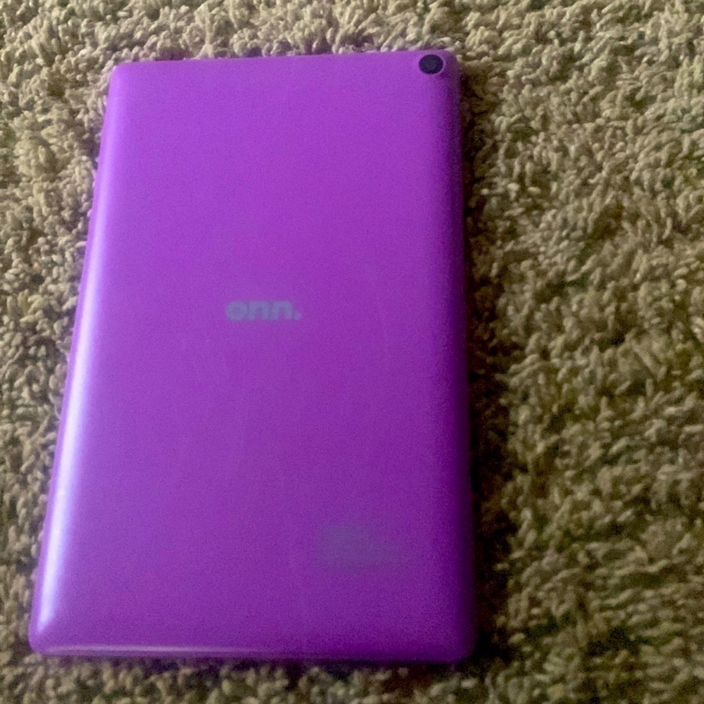 ONN. iPad color vilot